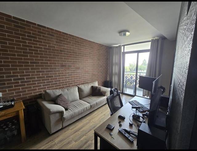 2 BEDROOM PROPERTY TO RENT IN ROSEBANK